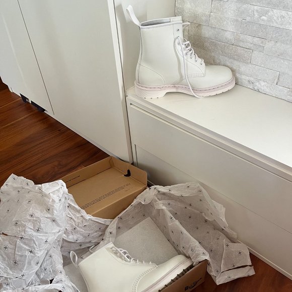 Dr. Martens 1460 MONO Smooth Leather (unisex) - Picture 2 of 12